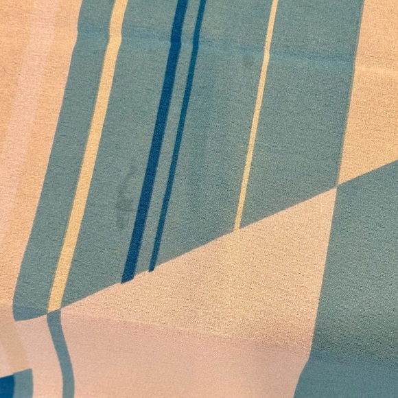 🌟HP🌟VTG Large Italian Designer Colorful Geometric Print Square Scarf Giordani - Picture 7 of 7